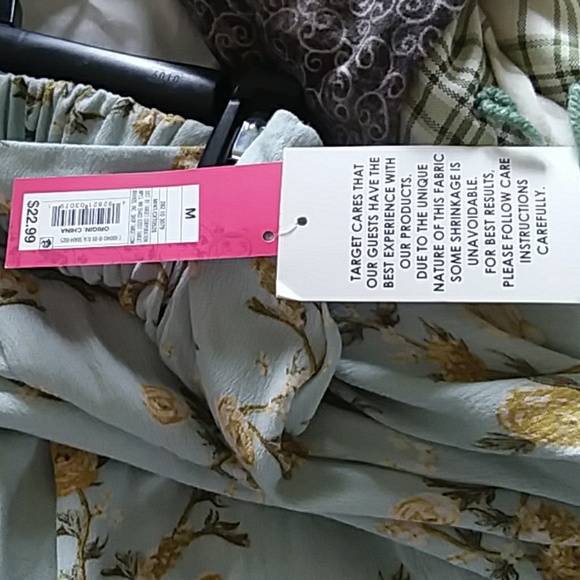 Hi low skirt, brand new with tags - Picture 4 of 4